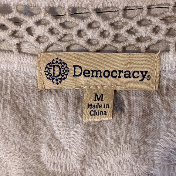 Democracy Tan and Cream Floral Embroidered Blouse with Bell Sleeves Size M - Picture 5 of 5